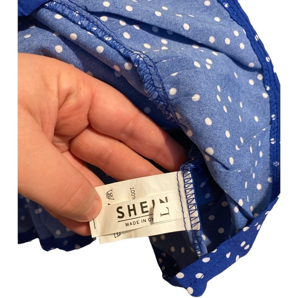 Shein blue and white polka dot crop size L - Picture 3 of 3